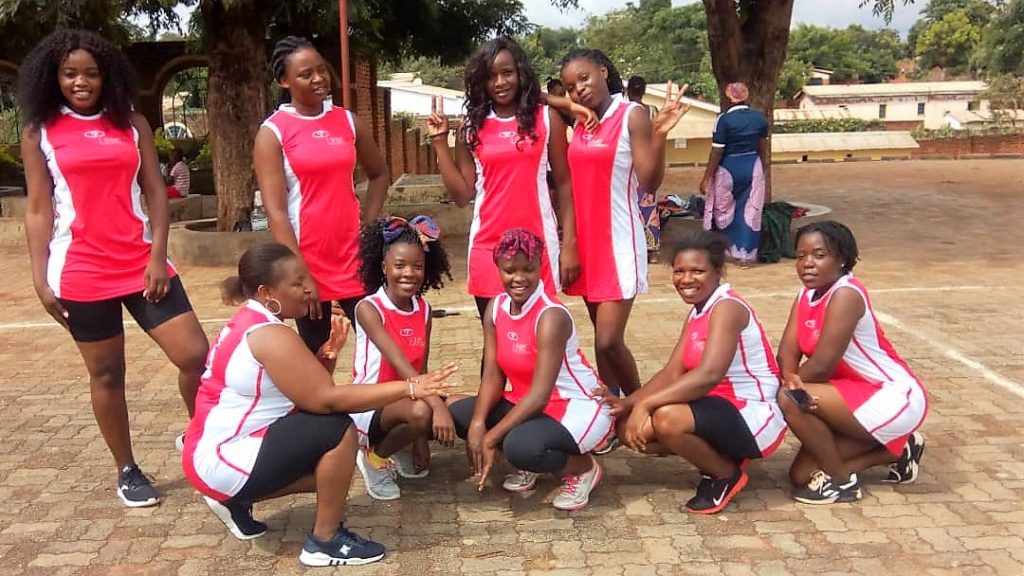 UUM-Group-womens-students-netball-team-photo10-2